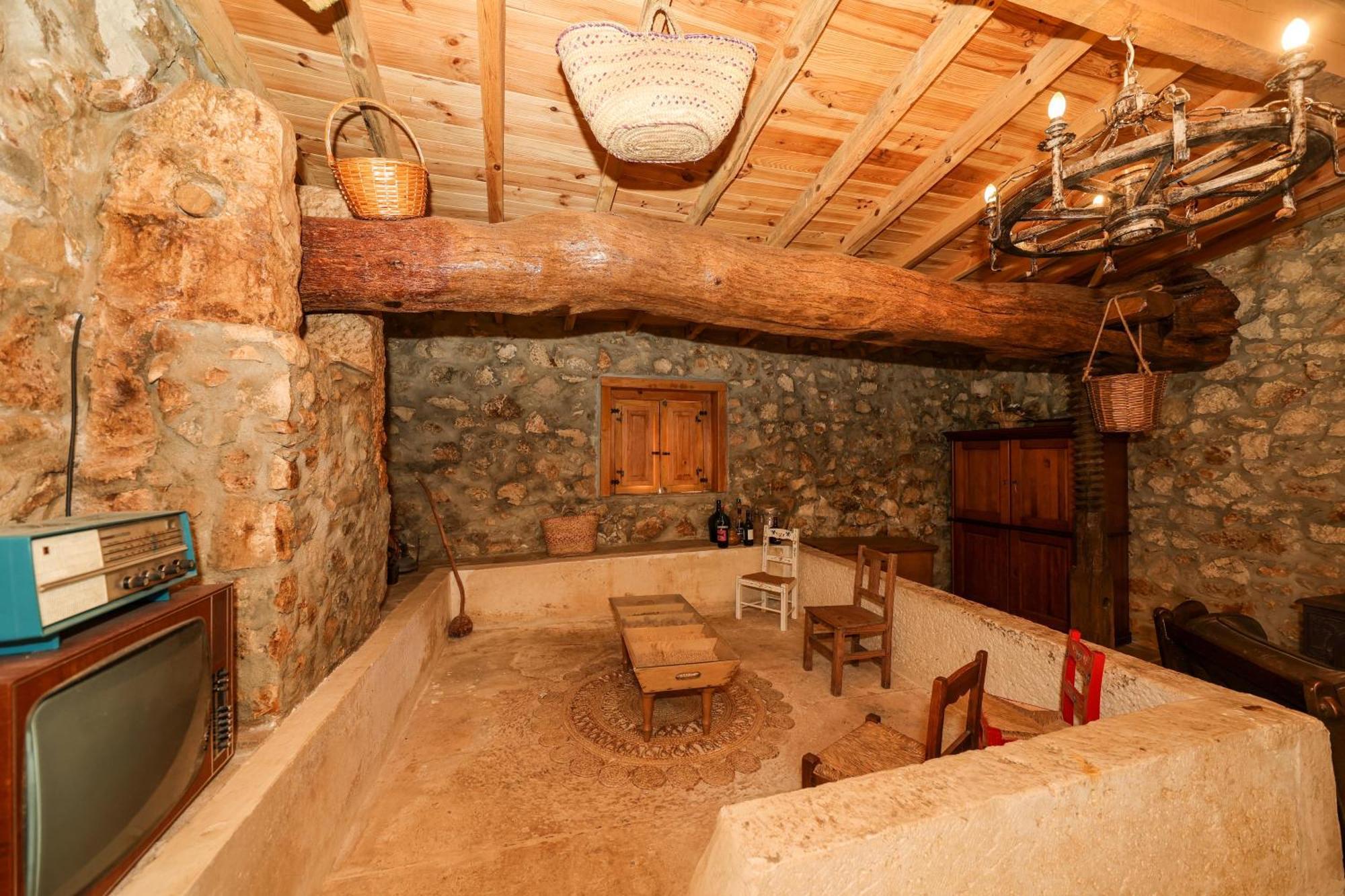 Renovated Wine Press House - With Pool Villa Porto de Mós Buitenkant foto
